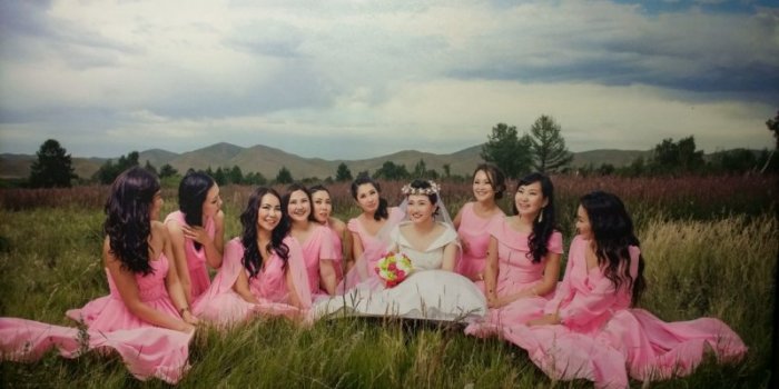 Хөтлөгч Э.Гантулгын гэргий шинэ уран бүтээл гаргажээ